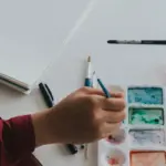 Sørg for ordentligt lys når du maler - 3 gode råd